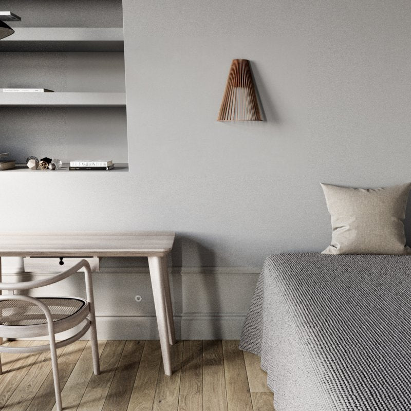 Wandleuchte CONO aus Holz